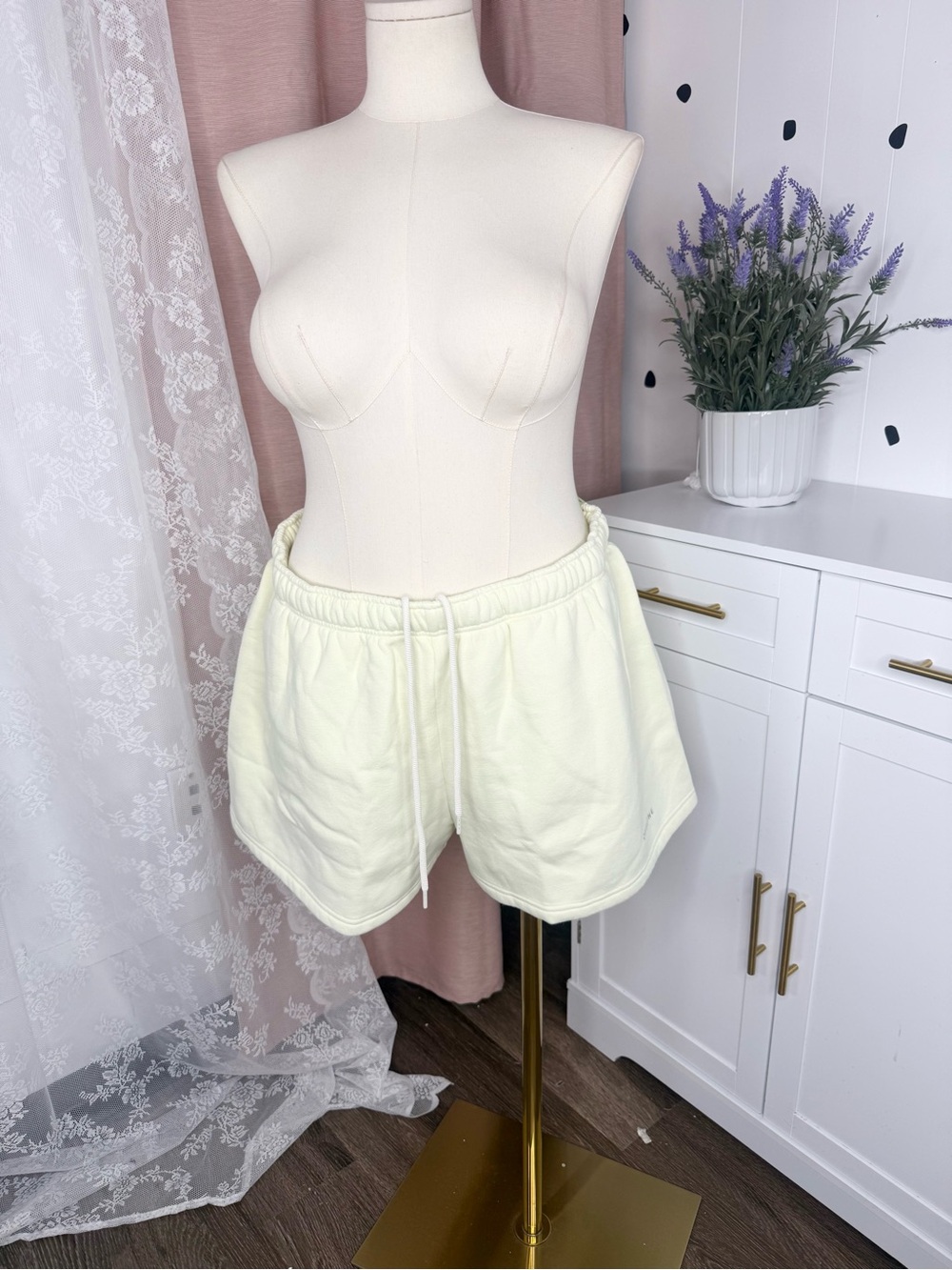 Offline cloud fleece 3” inseam yellow Drawstring Lounge Shorts BIN/C